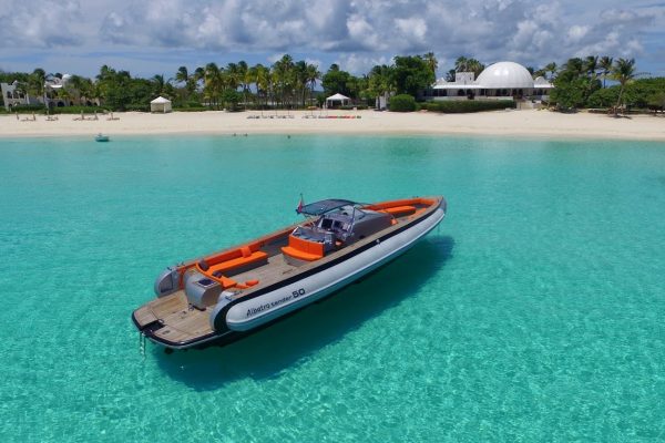 Boat Charter St Maarten by SEVEN MARINE