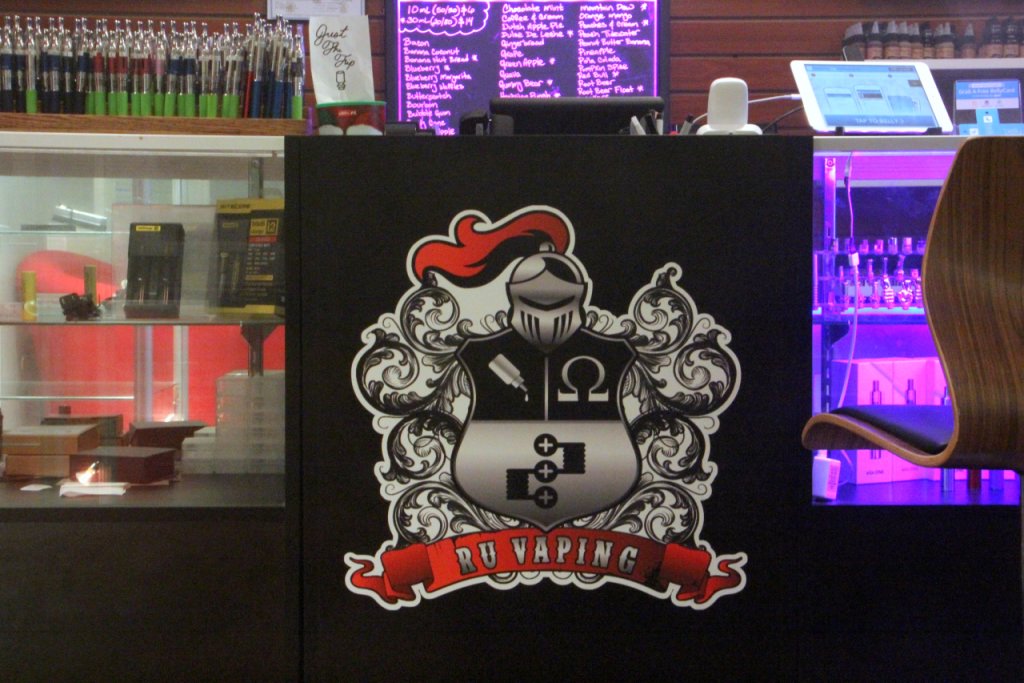 RU Vaping New Brunswick NJ scarlett knight logo