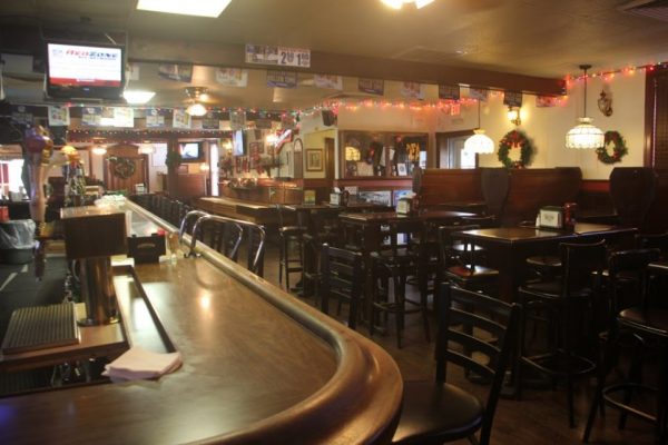 Whistler's Inn Cinnaminson NJ inside bar seating