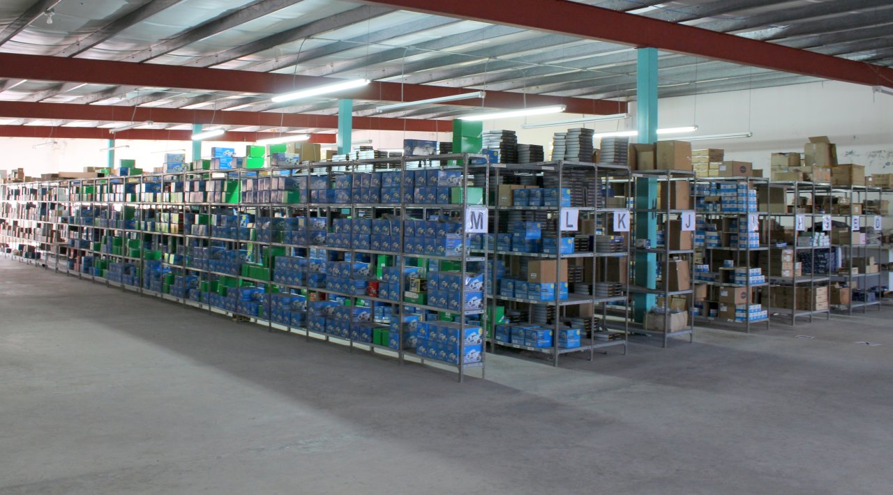 Euro Japon Auto Service Warehouse Pontevedra Spain stacks