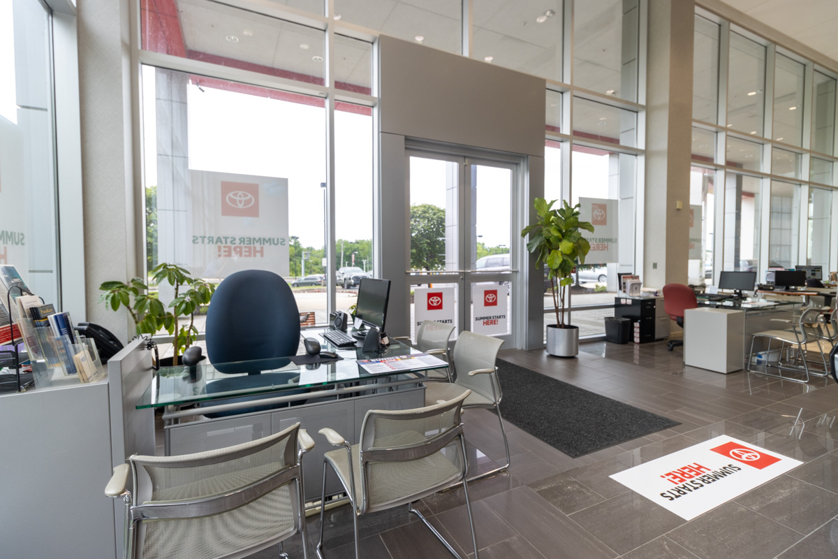 car buying at Team Toyota of Langhorne, PA Car Dealership