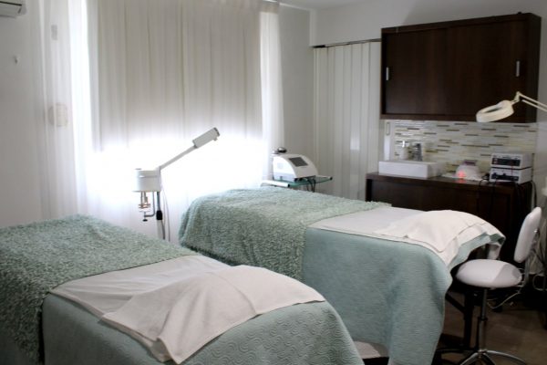 Belle du Jour San Juan Puerto Rico beauty salon beds