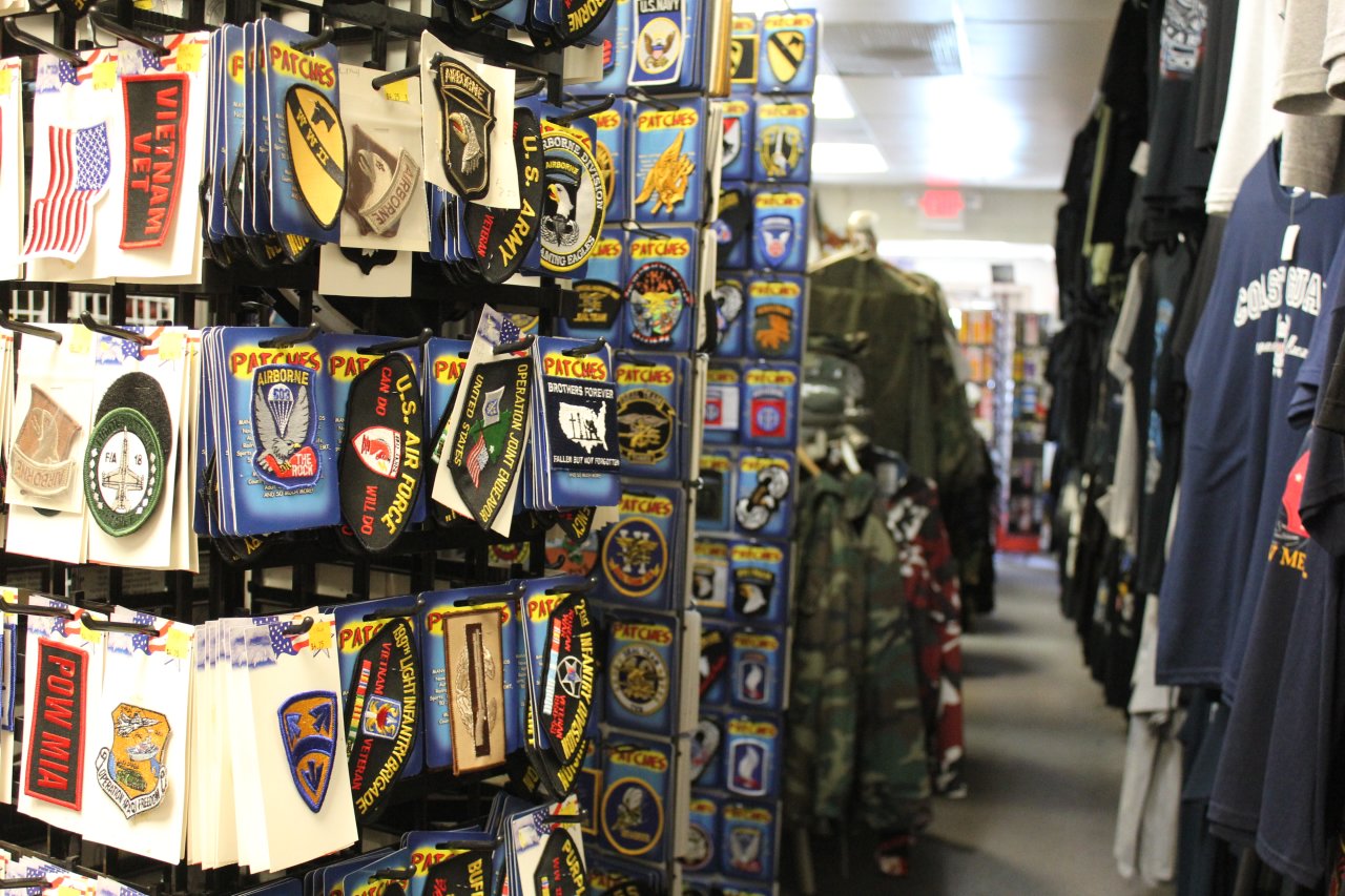 Racer’s Army & Navy Williamstown, NJ – See-Inside Retail Store