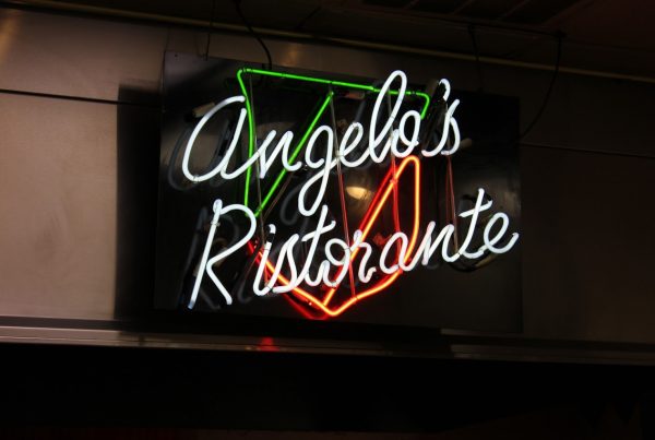 neon sign Angelo's Pizzeria Larchmont Mt Laurel, NJ.jpg