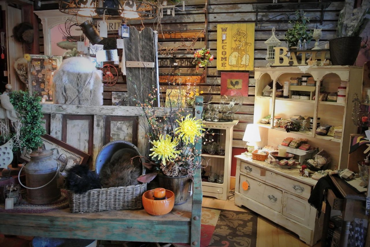 The Bent & Rusty Cotton Co. – Laramie, WY – See-Inside Antique Furniture Store