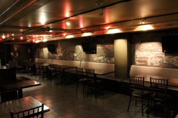 George Street Ale House New Brunswick NJ dining tables