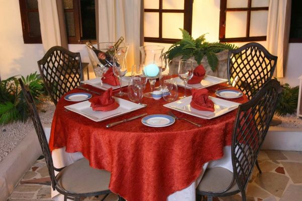 La Villa Restaurant Grand Case Saint Martin dining table