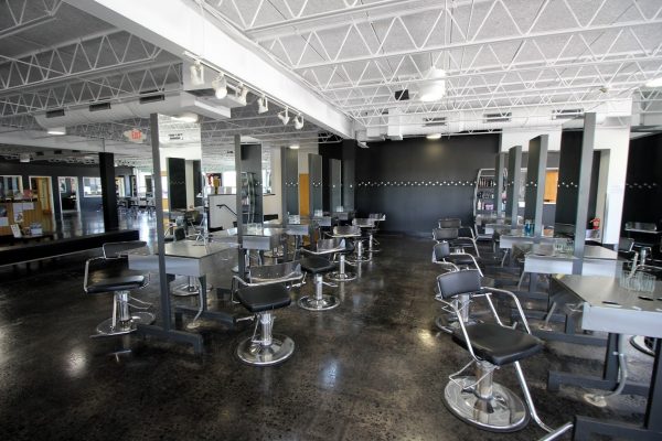 Innovate Salon Academy Beauty School in Ewing, NJ stations