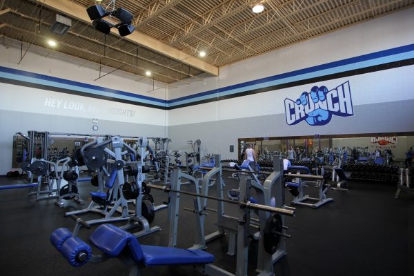 Crunch Fitness Gym in Richmond, VA weights exercise machines