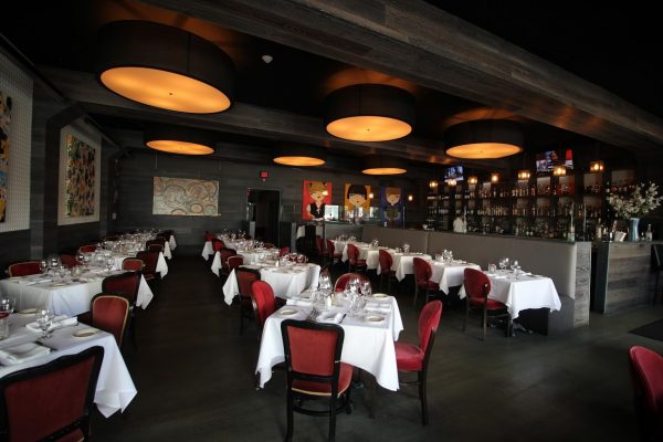 Blackstones Steakhouse Greenwich, CT Restuarant dining tables