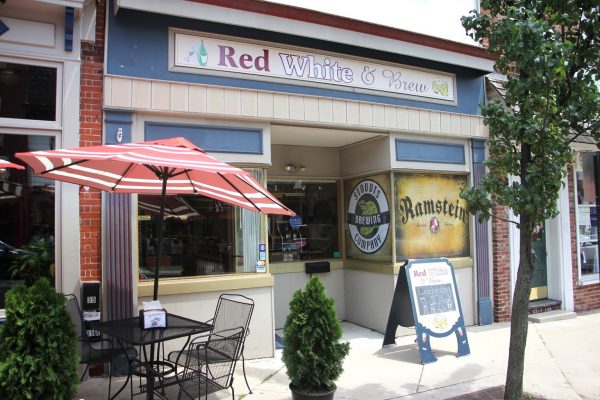 store front of Red White and Brew Liquor Store, Mount Holly, NJ