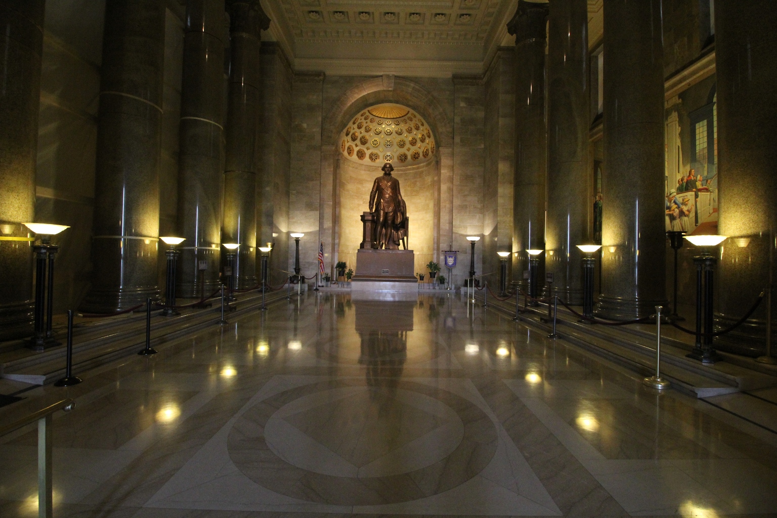 The George Washington Masonic National Memorial Alexandria, VA statue