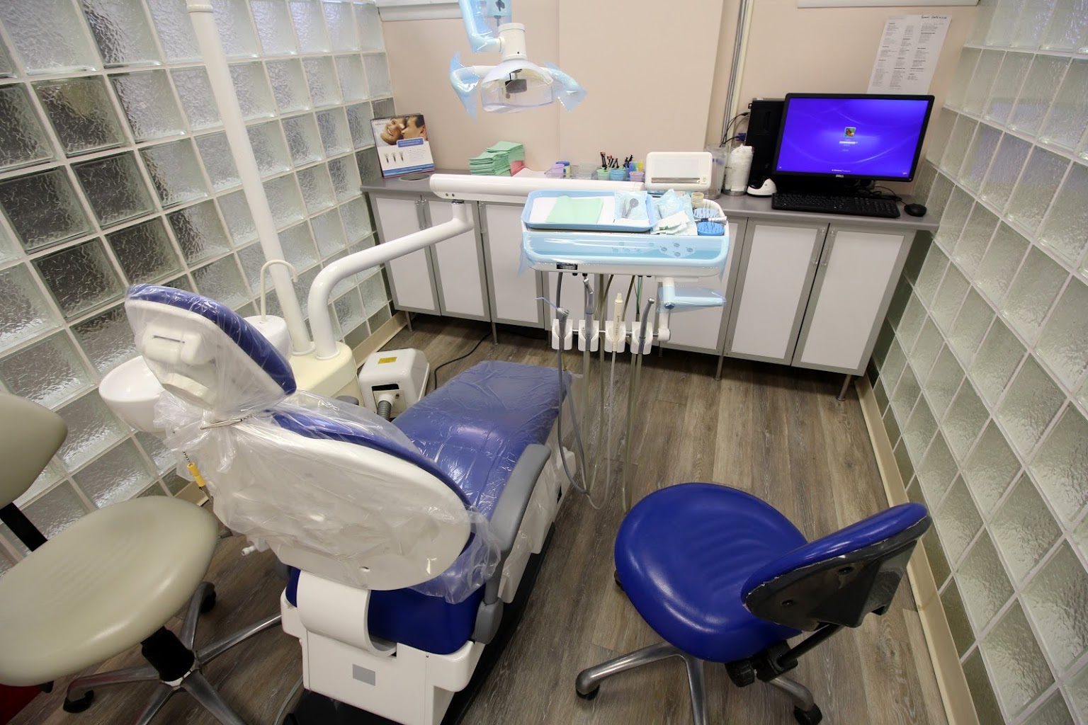 Signature Smiles Dental Office in Bristol, PA dentist chair exam room