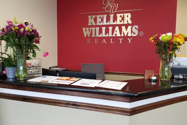 front desk of KW Top Team Keller Williams Realty in Medford, NJ