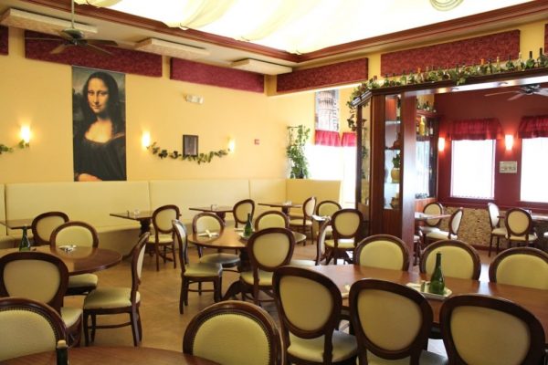 Casamari Restaurant Burlington NJ interior table seating mona lisa