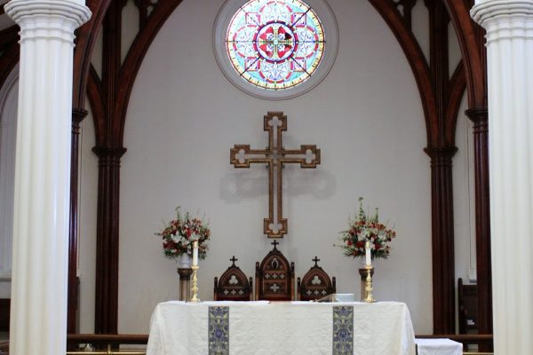 St. Paul's Episcopal Church Alexandria, VA sanctuary apse ambulatory