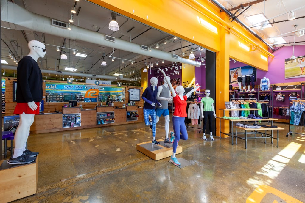 mannequins arm raised at Road Runner Sports, Berkeley, CA Running Shoe Store