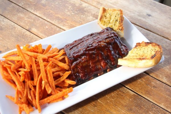 Whistler's Inn Cinnaminson NJ bbq ribs garlic bread sweet potato fries