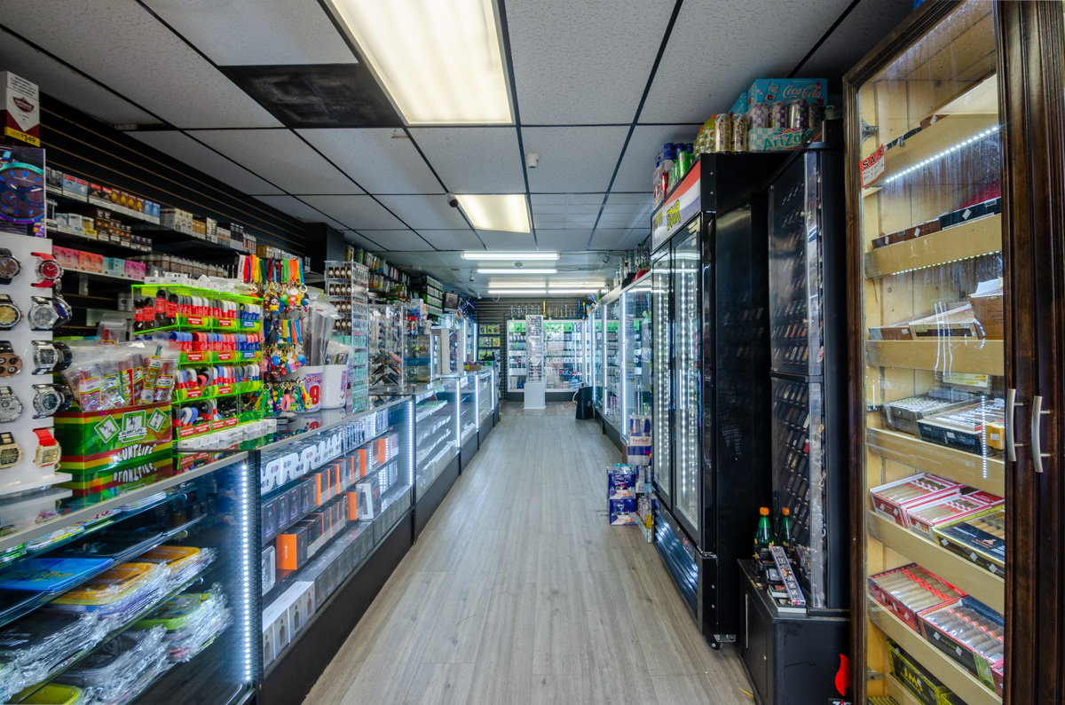 inside Main Street Smoke And Vape, San Diego, CA 360 Virtual Tour for Tobacco shop