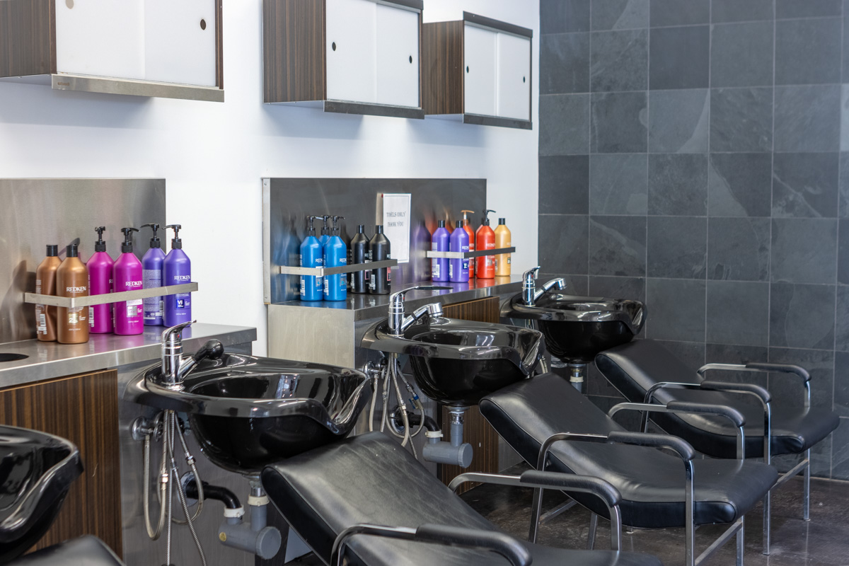 hair washing at Innovate Salon Academy, Brick, NJ 360 Virtual Tour for Beauty school