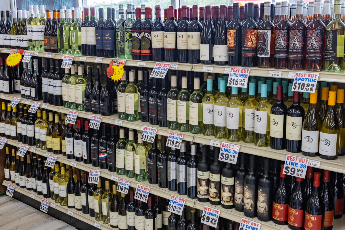 budget wine bottles at Spirit Shop, Cherry Hill, NJ 360 Virtual Tour for Liquor Store