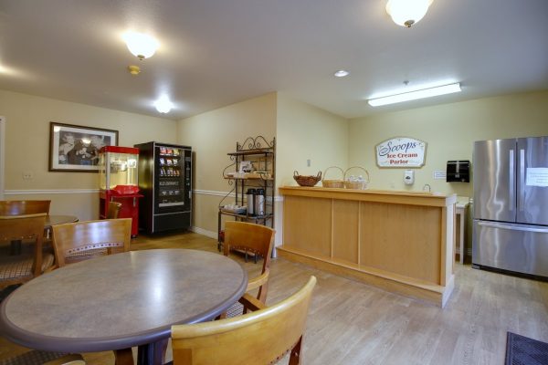 Patriots Glen Assisted living facility in Bellevue, WA canteen ice cream parlor