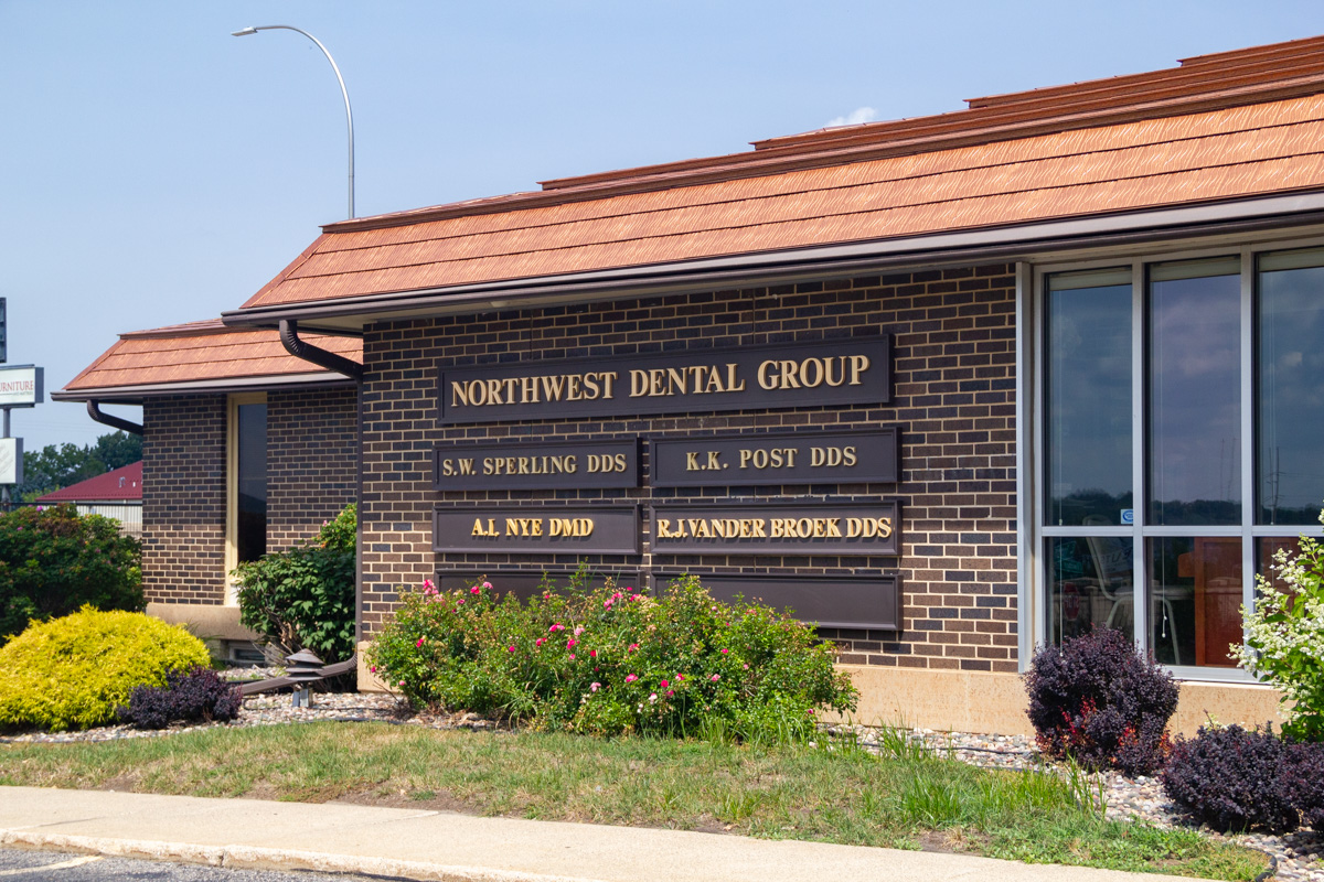 store front exterior of Northwest Dental Group, Rochester, MN 360 Virtual Tour for Dentist