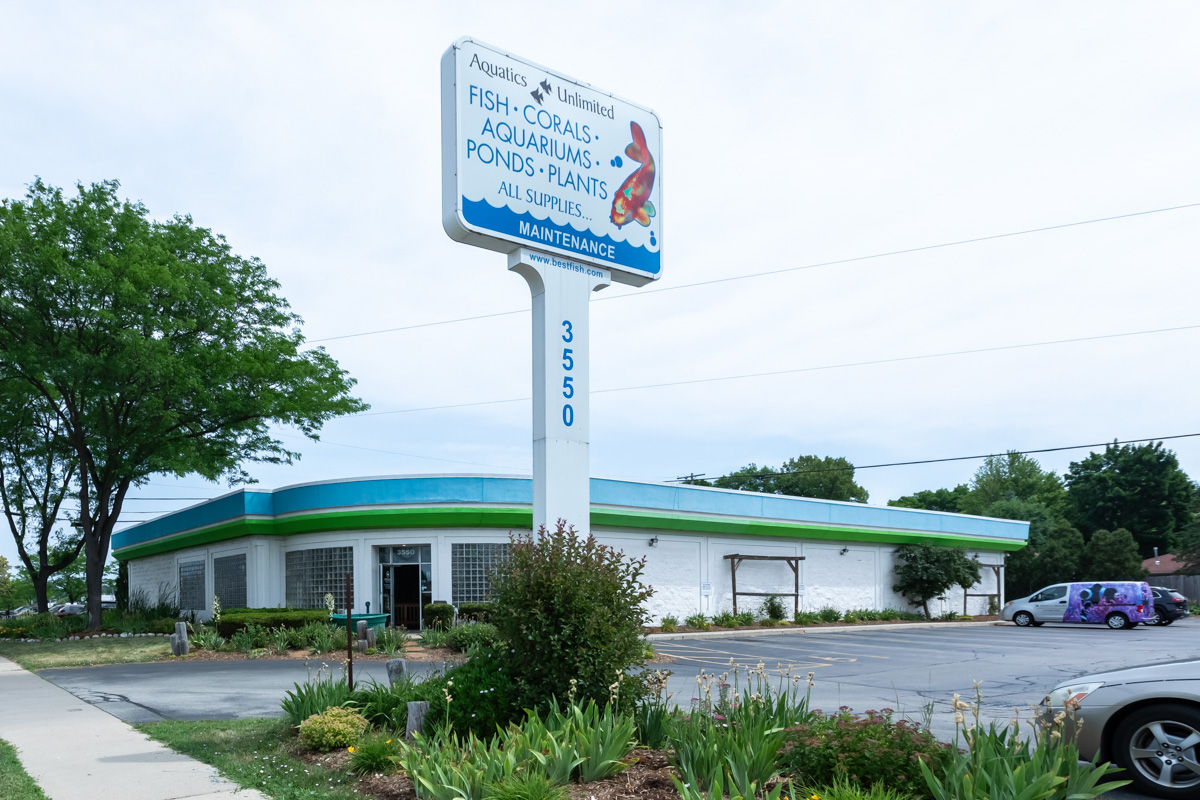 store front exterior of Aquatics Unlimited in Greenfield, WI 360 Virtual Tour for Fish store