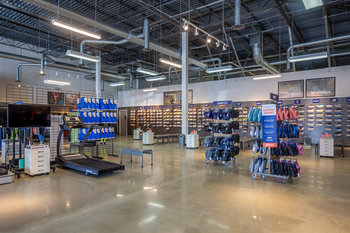 interior of Road Runner Sports Columbia, Elkridge, MD 360 Virtual Tour for Running Shoe Store