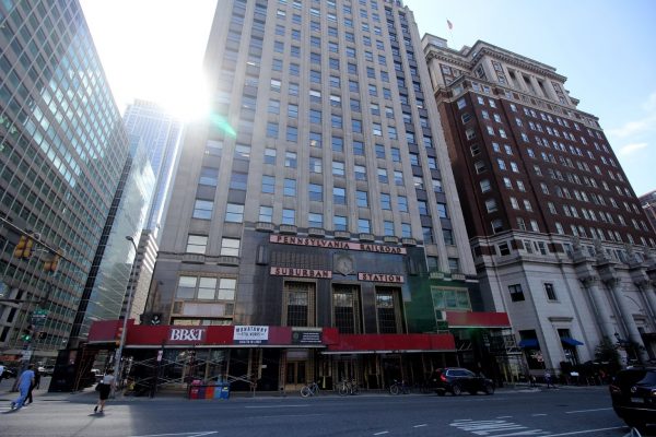 Suburban Station Shops, Retail Space Rental Agency in Philadelphia, PA art deco building