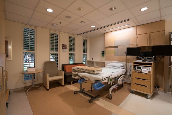 The Birth Center at Valley Medical Center Renton, WA Obstetrician-Gynecologist patient room