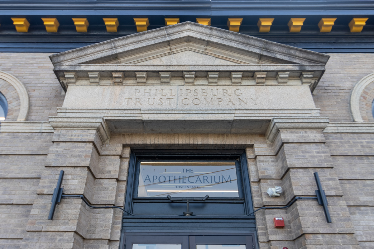 front facade of The Apothecarium Dispensary of Phillipsburg, NJ 360 Virtual Tour for Cannabis store