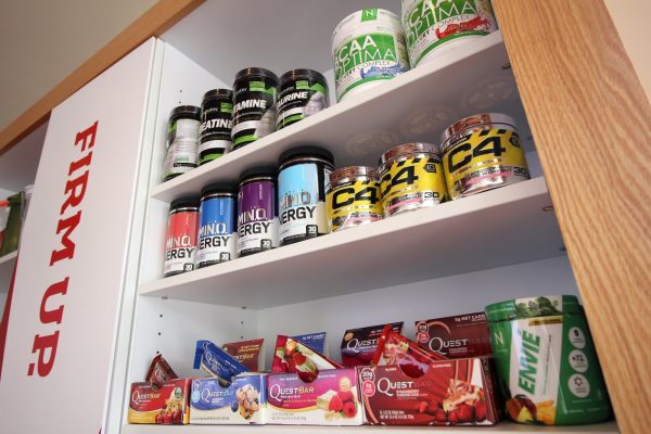 Smoothie King Juice Shop in Marlton, NJ protein bars and muscle building supplements shelf items