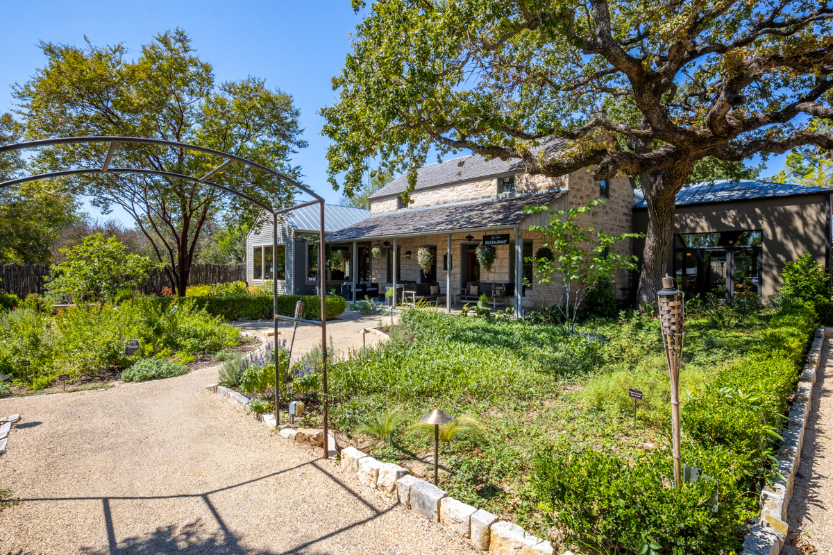 restaurant at Hill Country Herb Garden Restaurant and Spa, Fredericksburg, TX 360 Virtual Tour for Hotel