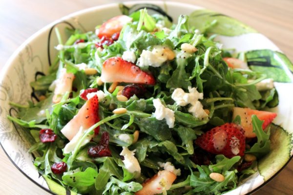 Cacio e Pepe Artesia II, Guaynabo Puerto Rico‎ strawberry salad goat cheese arugala