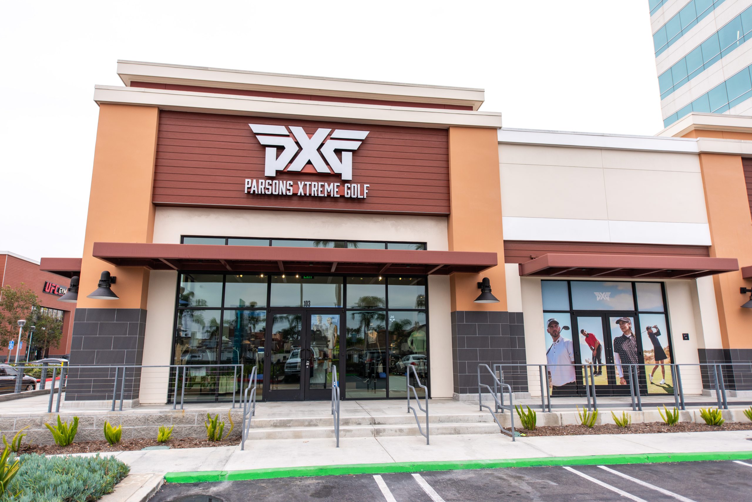 building exterior of PXG Orange County, Huntington Beach, CA 360 Virtual Tour for Golf Gear and Apparel