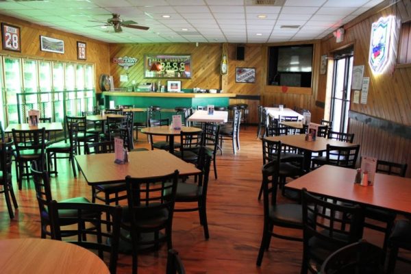 Merryfields Bar Oaklyn, New Jersey. Interior dining area