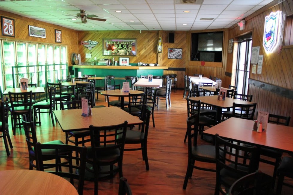 Merryfields Bar Oaklyn, New Jersey. Interior dining area