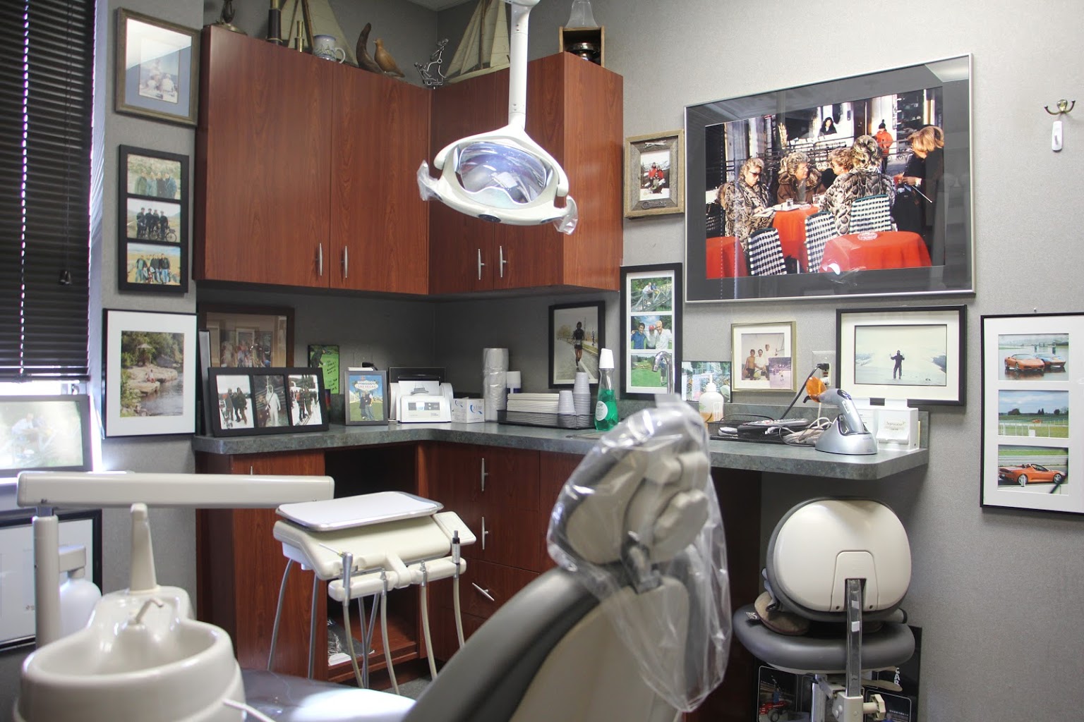 Dental chair Dr. Jonathan H. Orenstein, DMD Prosthodontics, Marlton, NJ