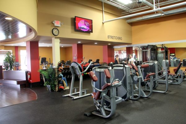 exercise machines Club Metro USA Fitness Center, Franklin Park, NJ
