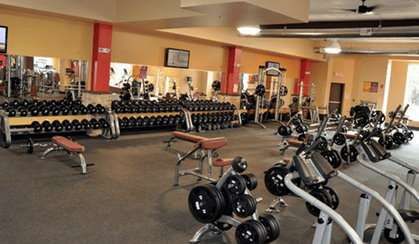 free weights Club Metro USA Fitness Center, Elizabeth, NJ