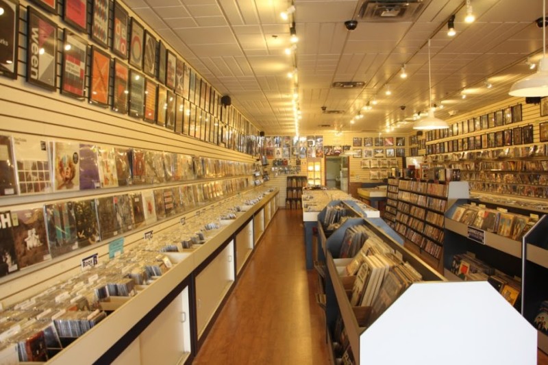 Tunes SeeInside Record Store, Voorhees, NJ Google Business View