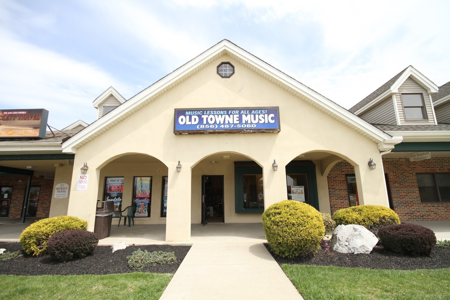 front exterior of Old Towne Music Instrument & Lessons, Swedesboro, NJ