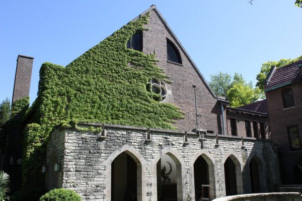 ivy on exterior wall of Glencoe Union Church – Glencoe, IL