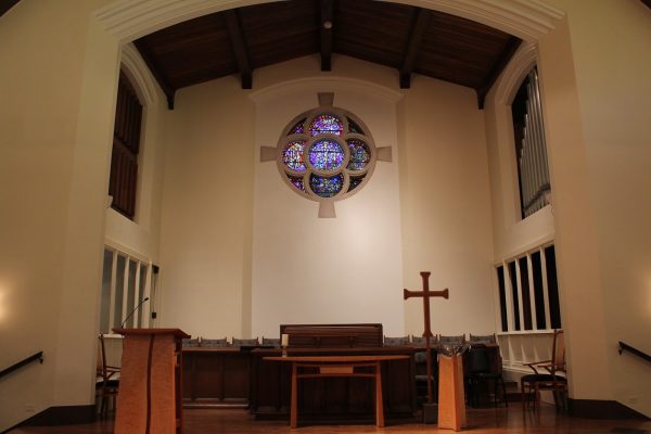 sanctuary stage with organ at Glencoe Union Church – Glencoe, IL