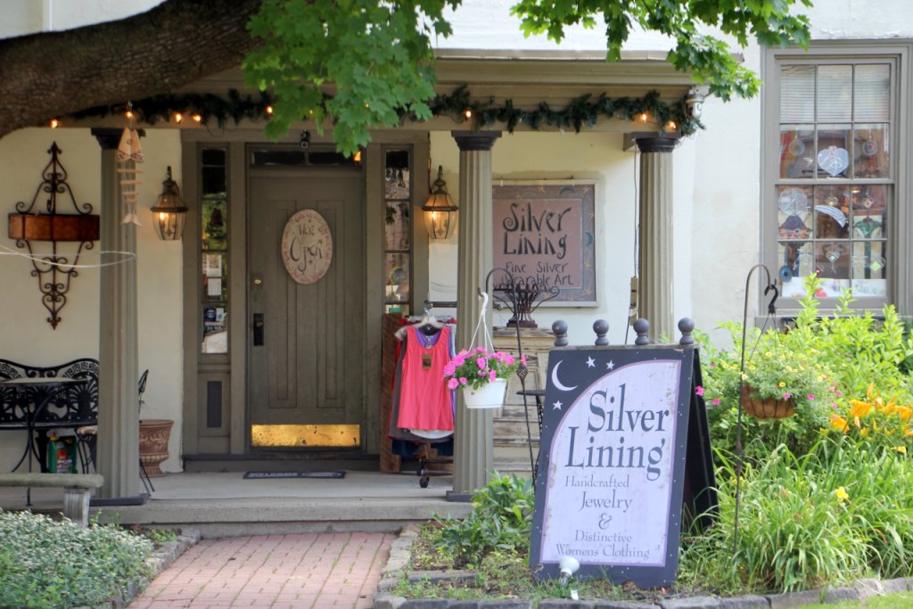 Silver Lining Mt Holly NJ store front womens clothing boutique jewelry accessories