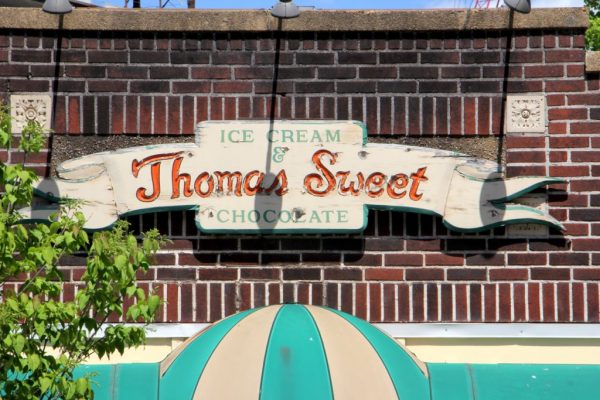 Thomas Sweet Ice Cream New Brunswick NJ sign