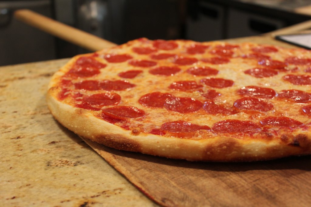 Giorgio Pizza on Pine – See-Inside Pizzeria, Philadelphia, PA