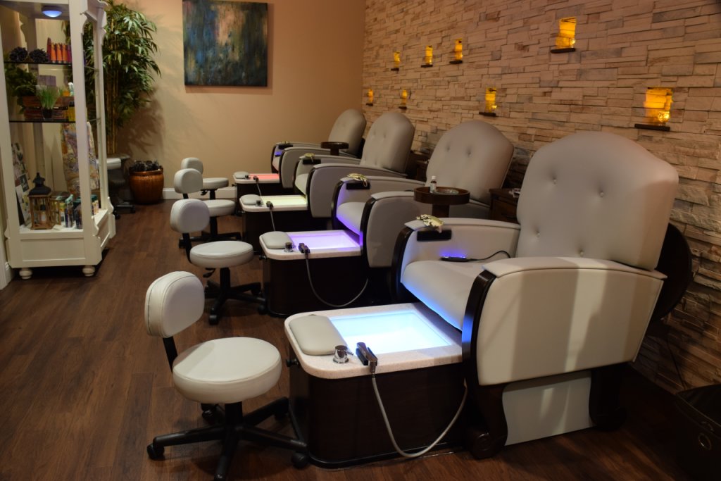 The Woodhouse Day Spa, Centennial CO – See-Inside Spa