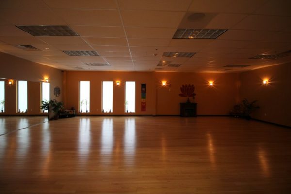 Club Metro USA of Manalapan NJ yoga room